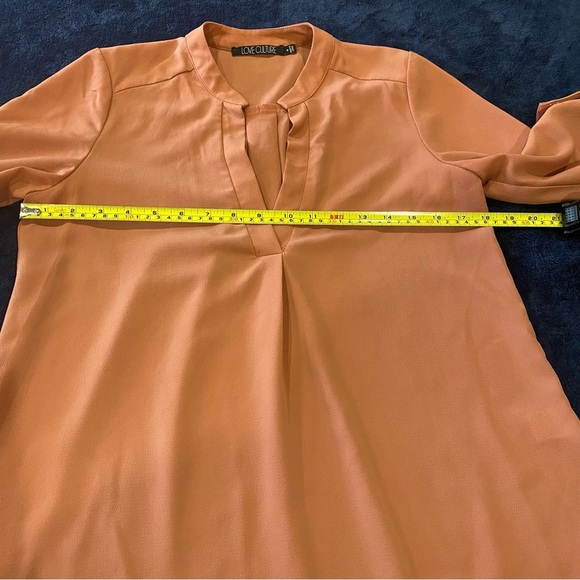 LOVE Culture Women's Split neck Blouse Long Sleeves Peach Size Small - Picture 11 of 13